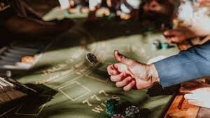 Layar permainan Mahjong Ways 2 menampilkan putaran gratis dan kemenangan berlipat ganda